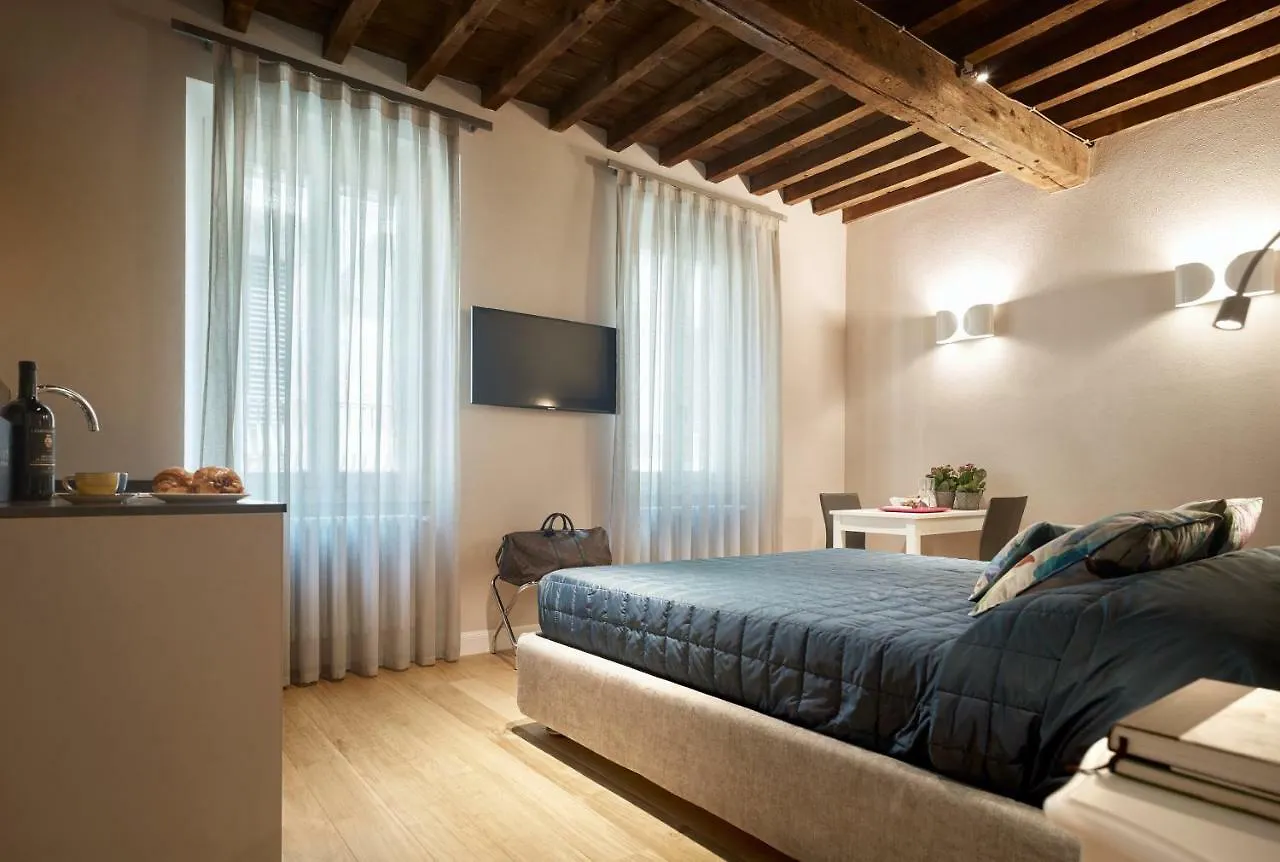 Apartment Ferienwohnung Pergola35 Florenz