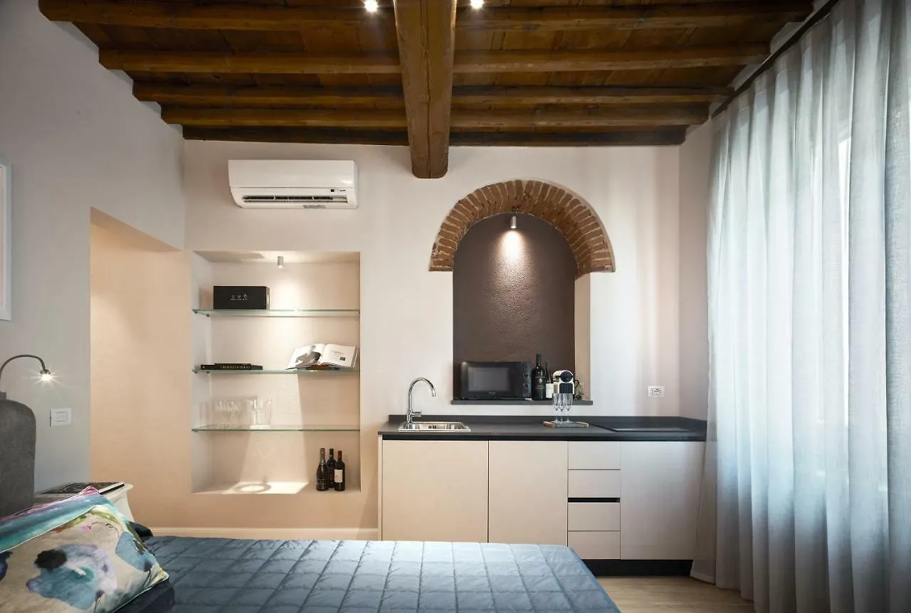 Pergola35 Apartment Florence